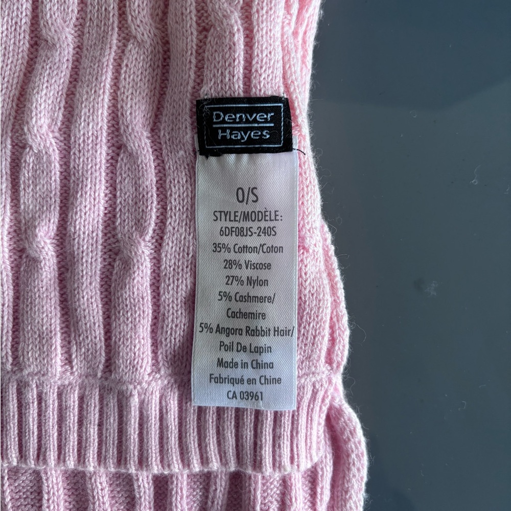 Denver Hayes Pink Knit Scarf - Picture 3 of 3